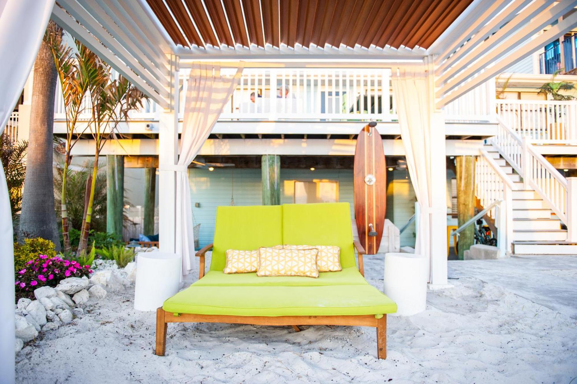 Sunburst Inn- Indian Shores Beach ภายนอก รูปภาพ