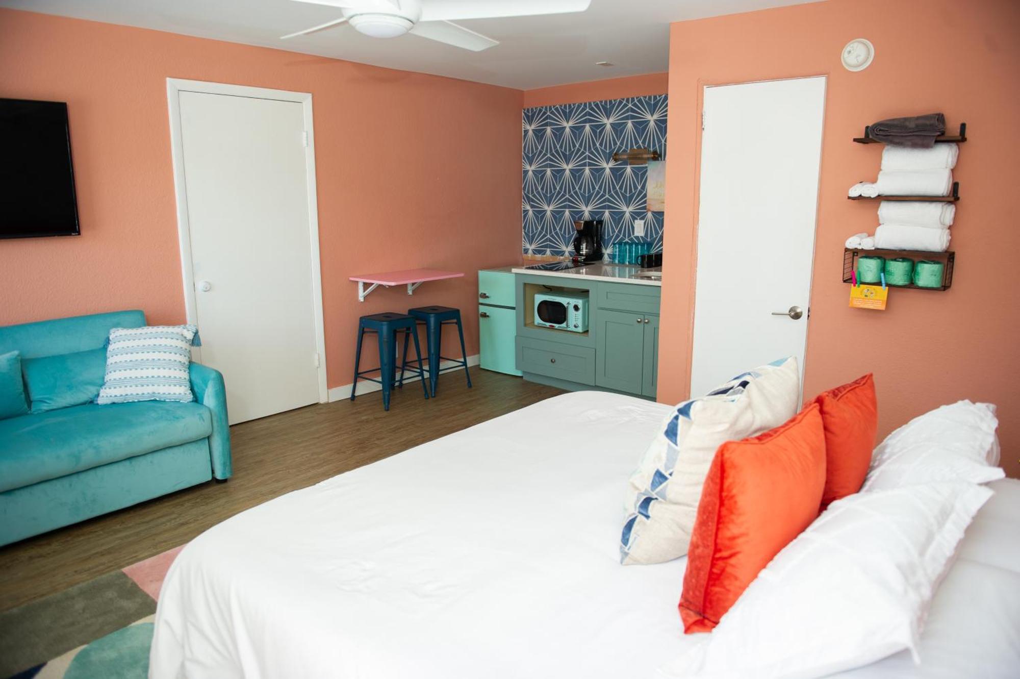 Sunburst Inn- Indian Shores Beach ภายนอก รูปภาพ